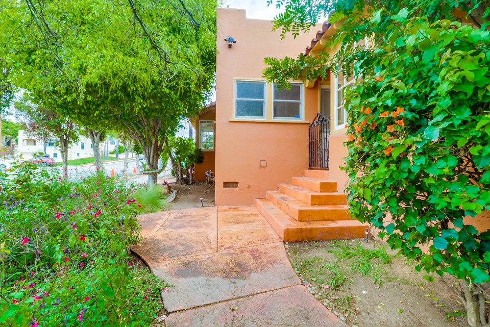 Virtual tour photo 23 of 28 for 1944 Granada Ave