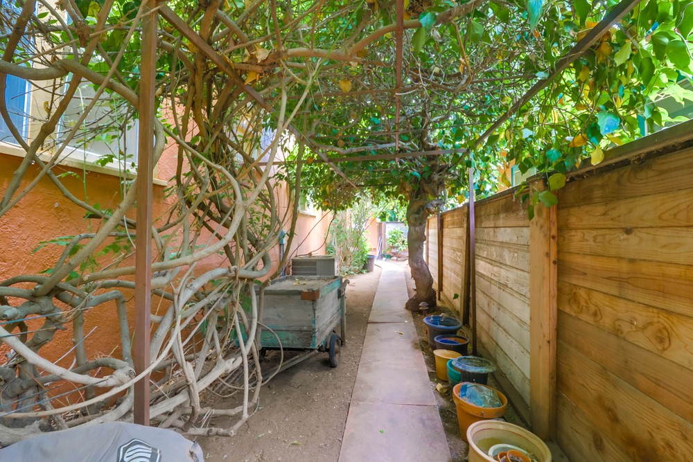 Virtual tour photo 49 of 54 for 1944 Granada Ave