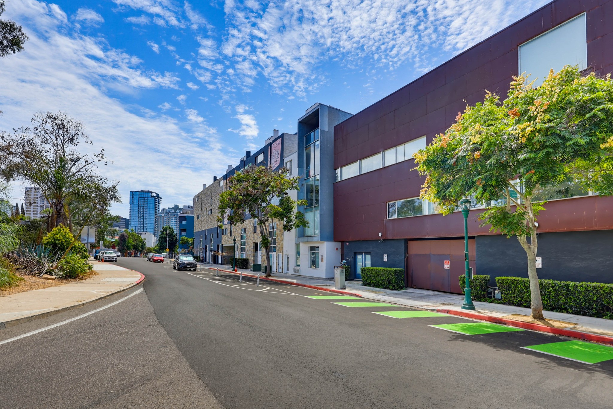 Virtual tour photo 1 of 63 for 1944 State St #3