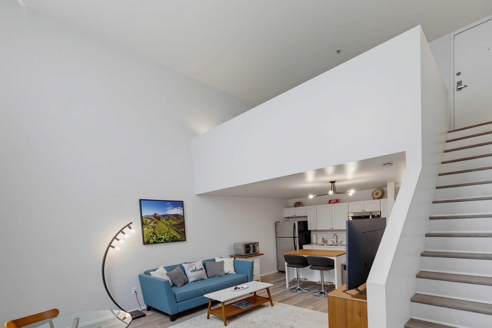 Virtual tour photo 30 of 63 for 1944 State St #3