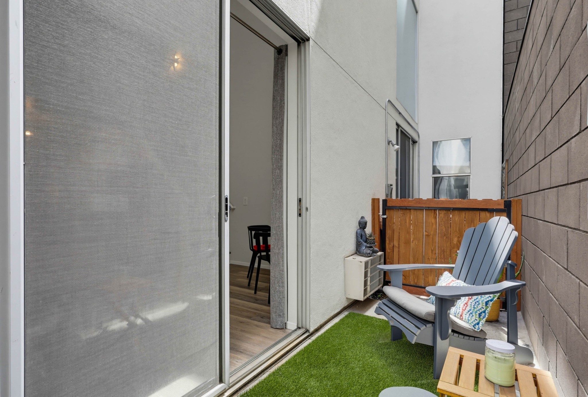Virtual tour photo 51 of 63 for 1944 State St #3