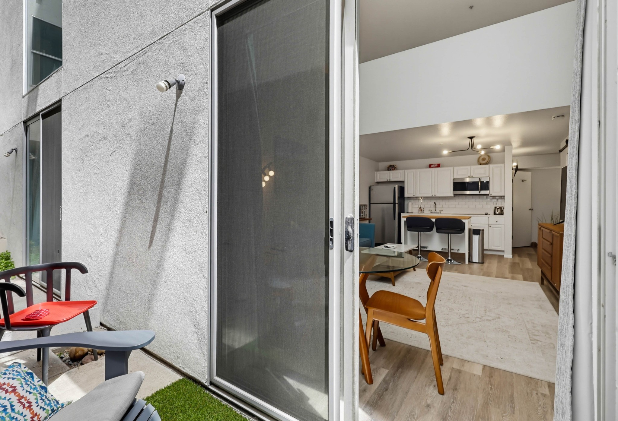 Virtual tour photo 52 of 63 for 1944 State St #3