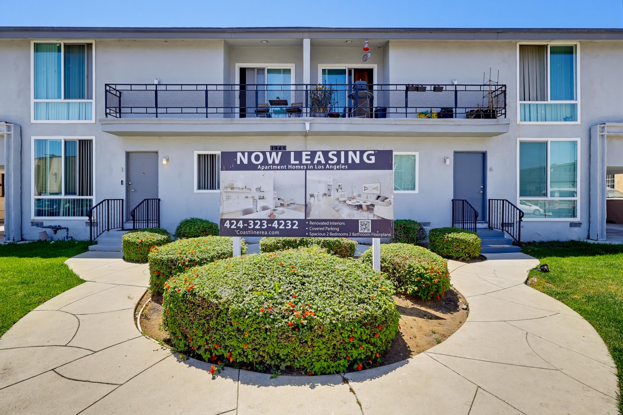 Virtual tour photo 1 of 39 for 1945 S Garth Ave