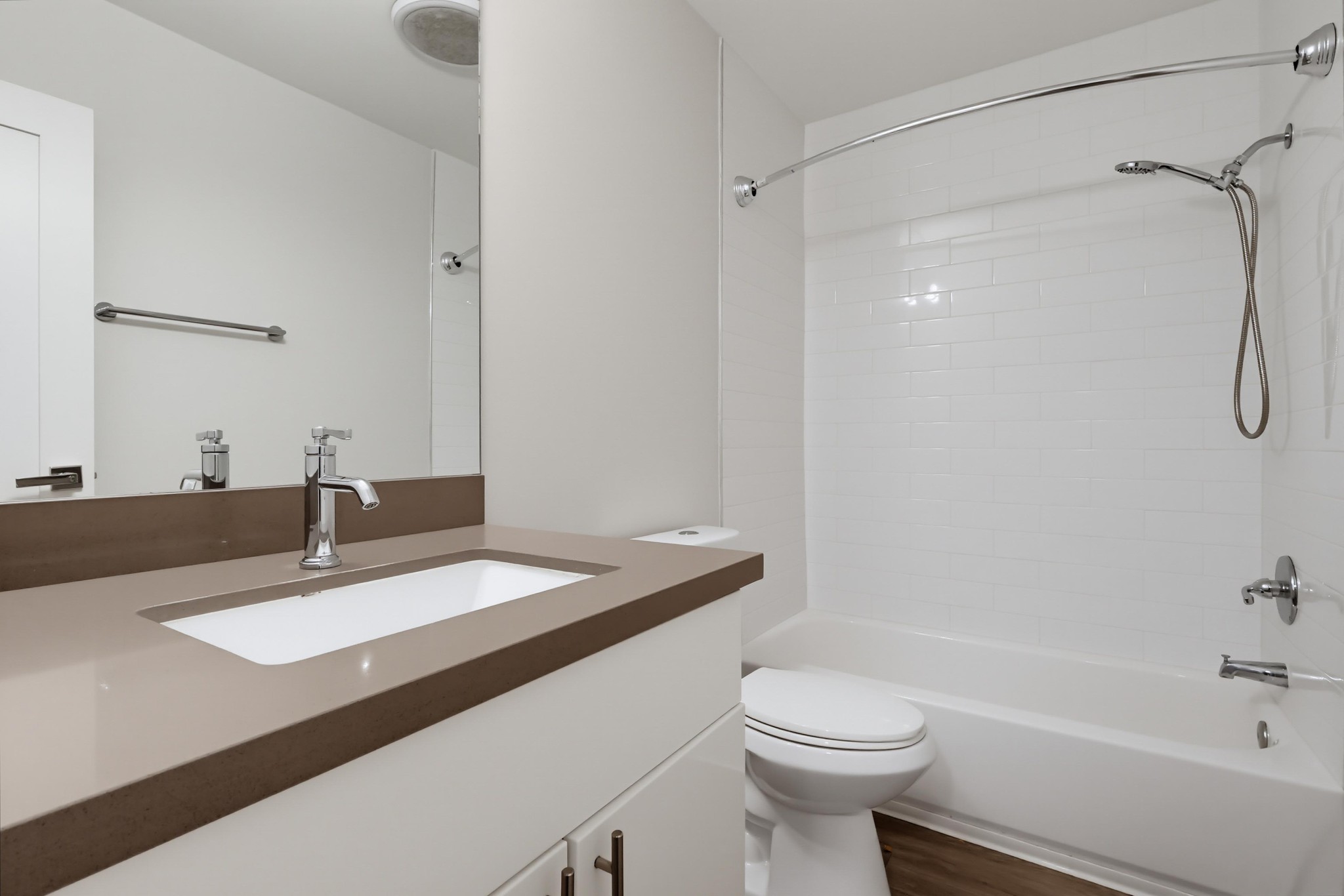 Virtual tour photo 24 of 39 for 1945 S Garth Ave