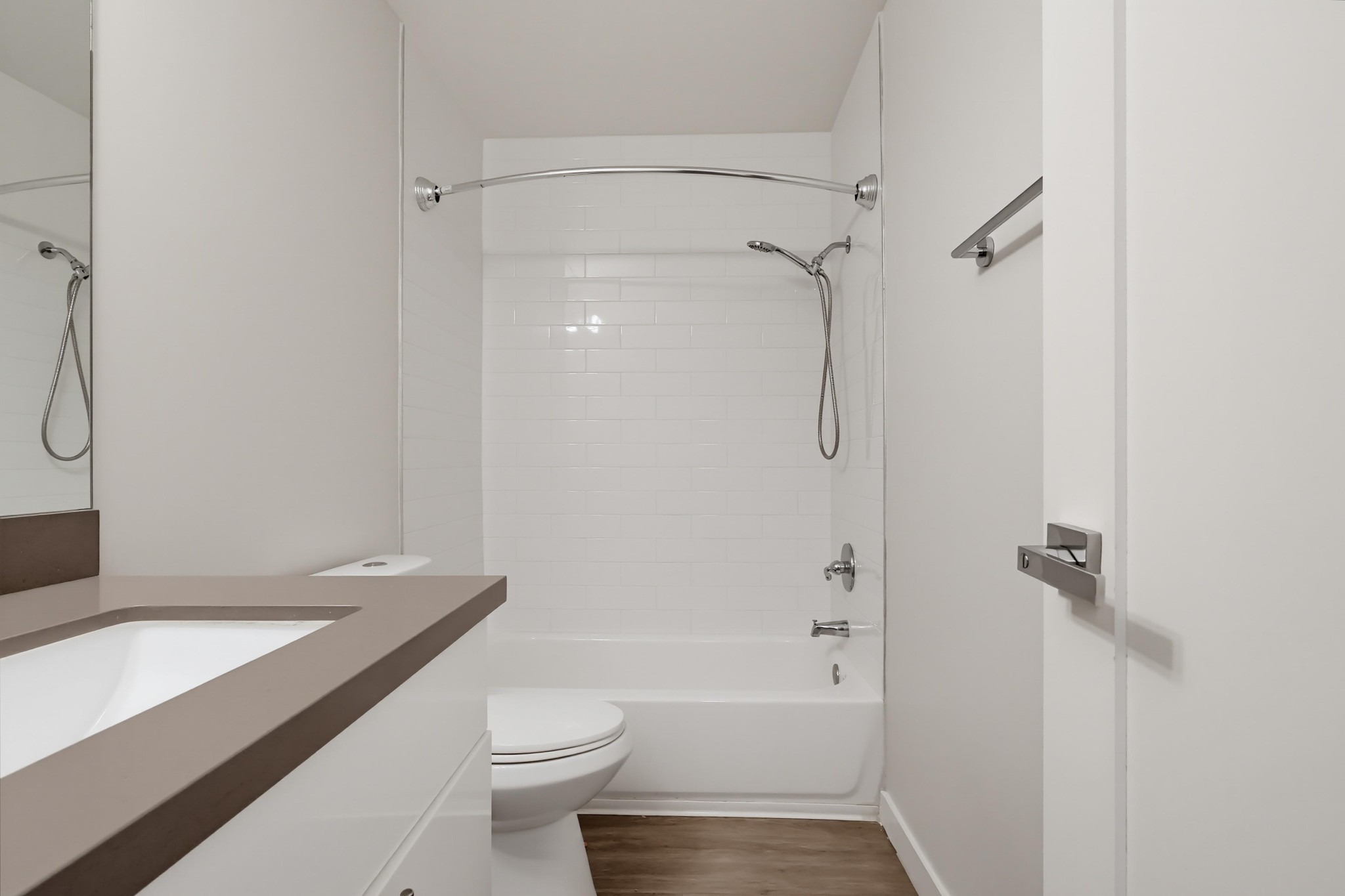 Virtual tour photo 25 of 39 for 1945 S Garth Ave