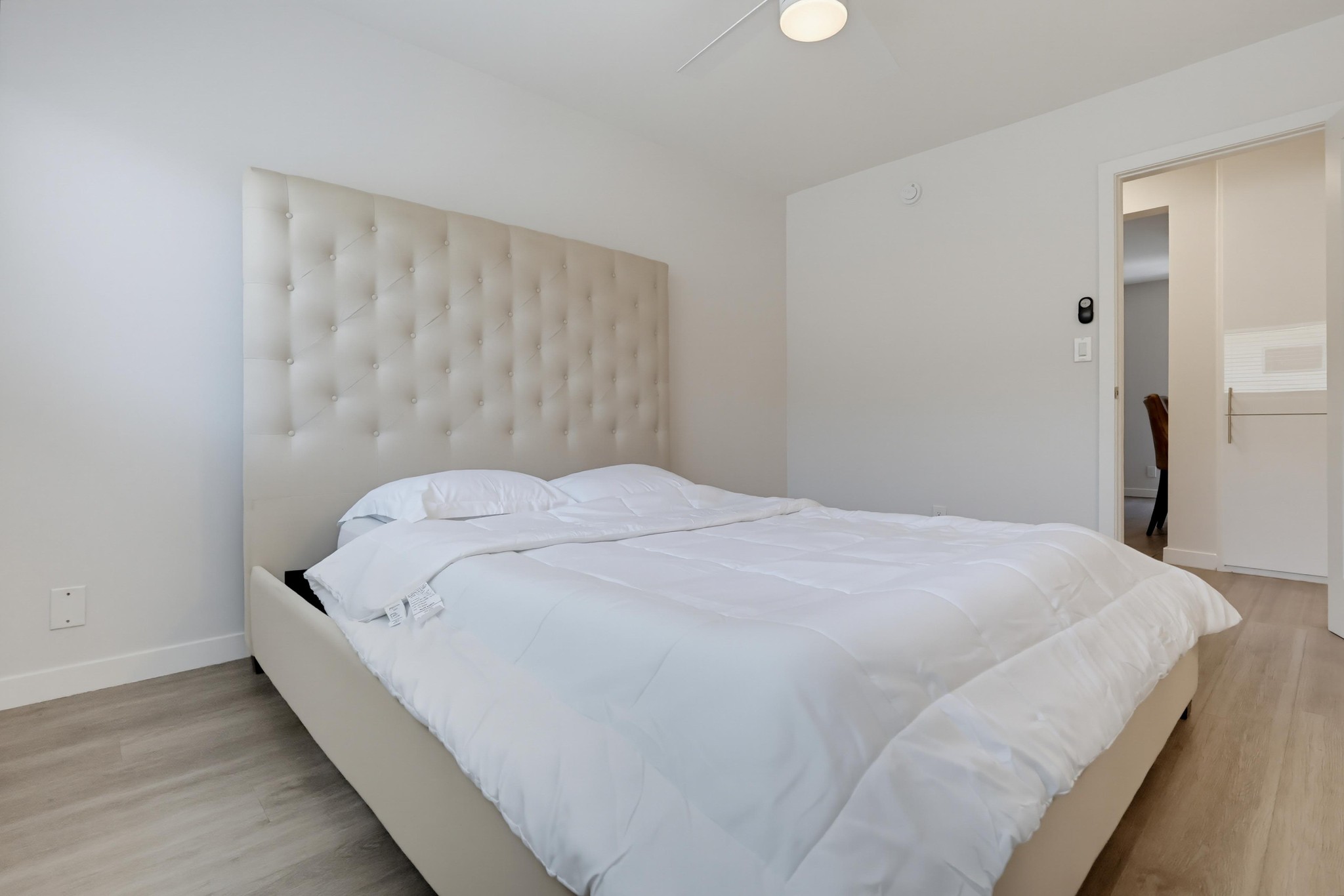 Virtual tour photo 33 of 39 for 1945 S Garth Ave