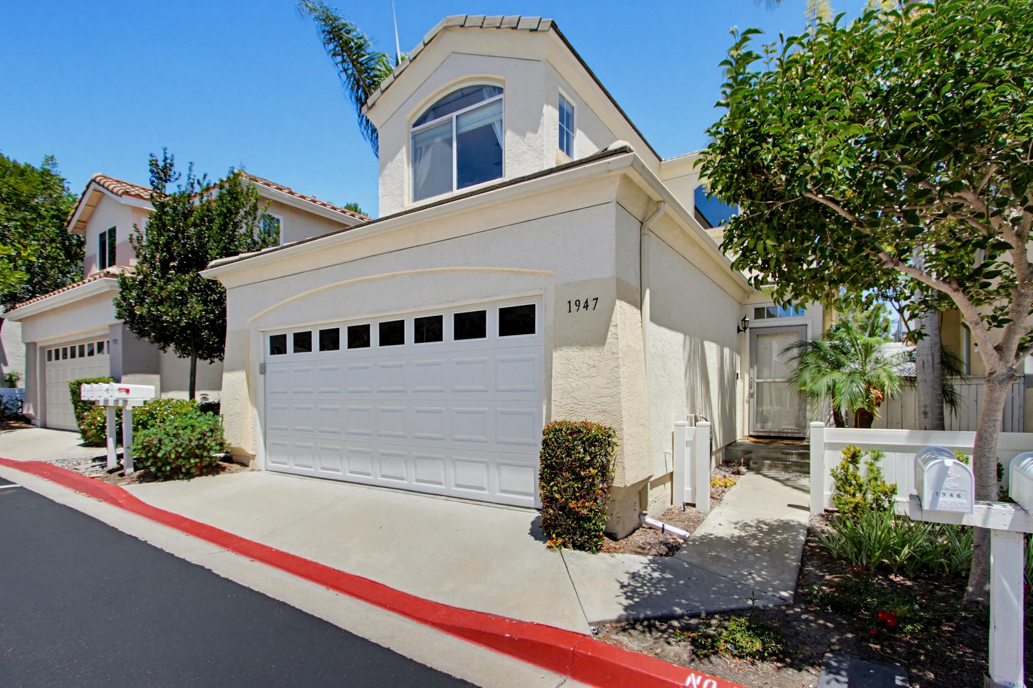 Virtual tour photo 3 of 45 for 1947 Courage St