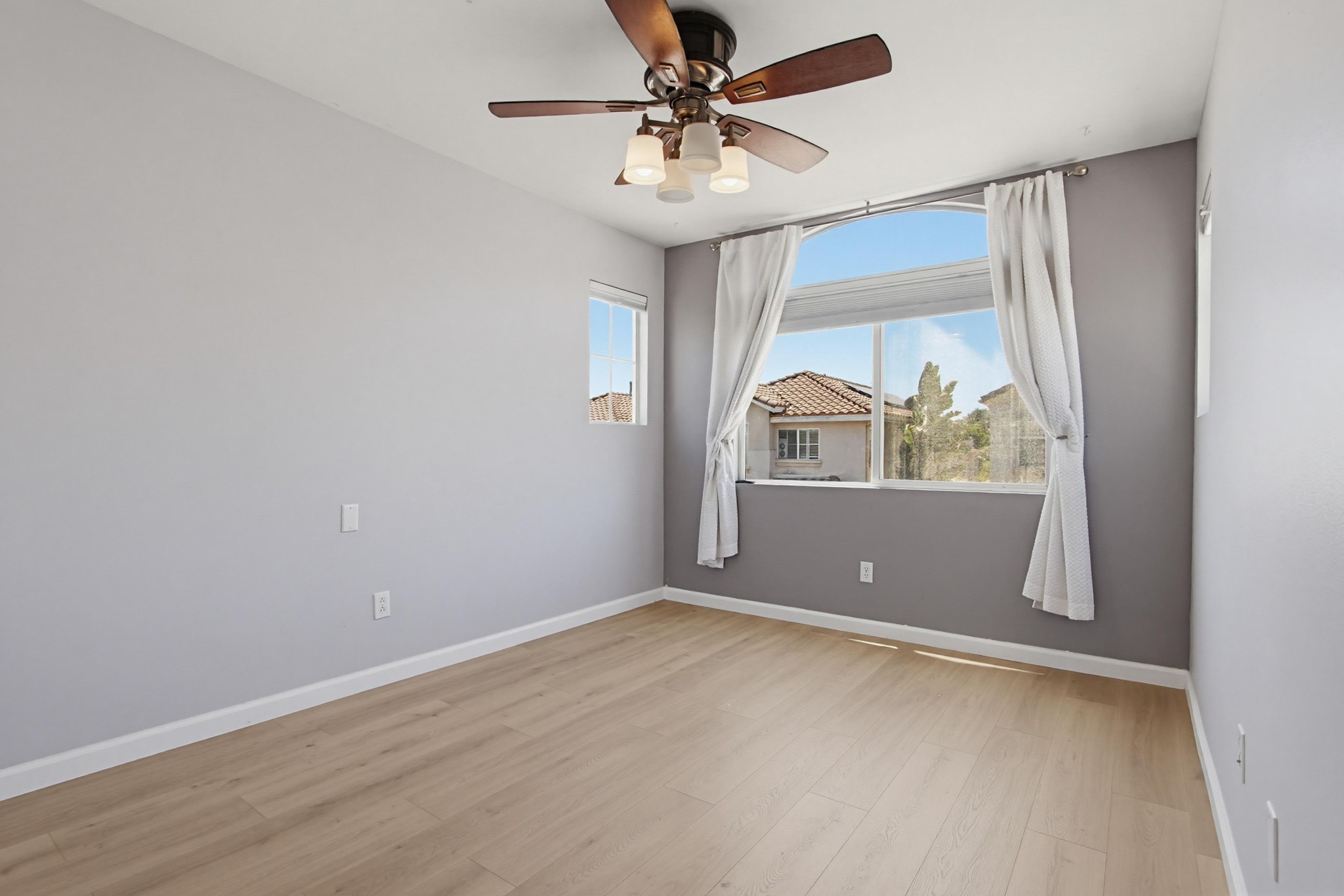 Virtual tour photo 33 of 45 for 1947 Courage St