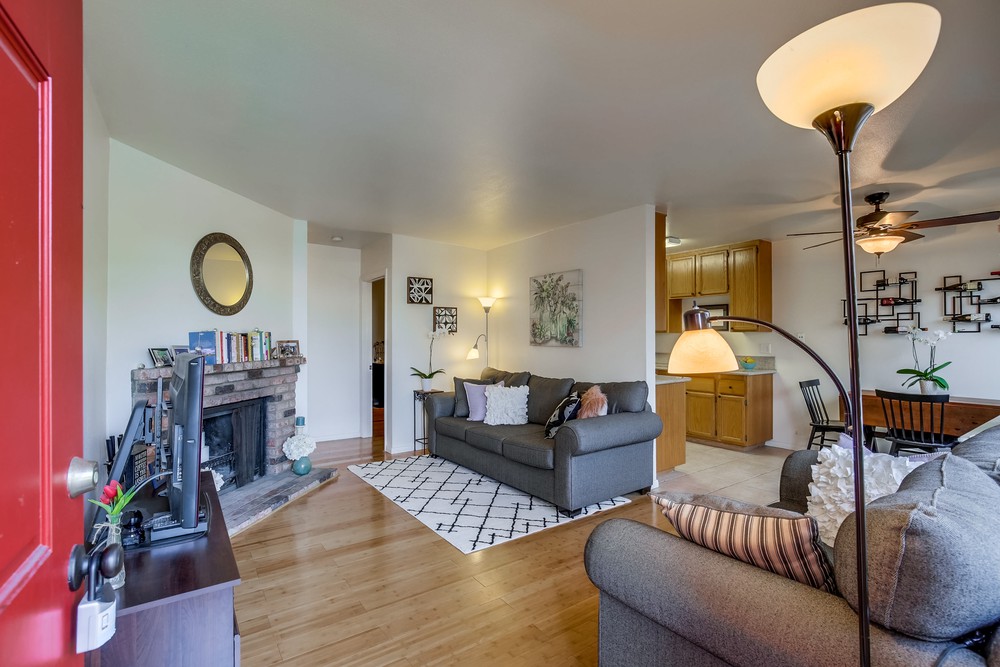 Virtual tour photo 8 of 33 for 1949 Grand Ave #2