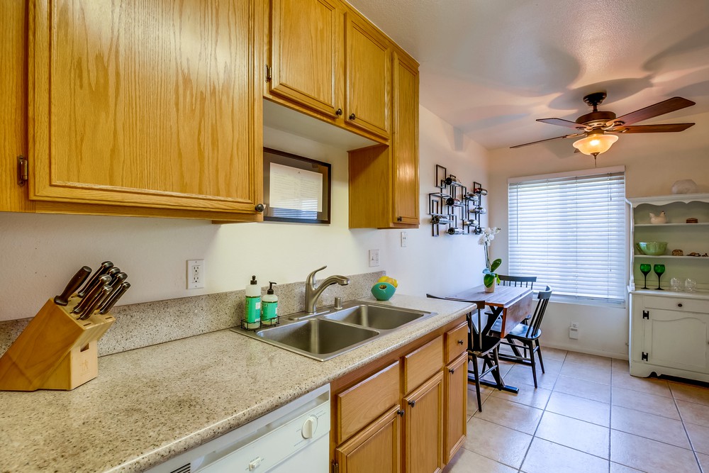 Virtual tour photo 22 of 33 for 1949 Grand Ave #2