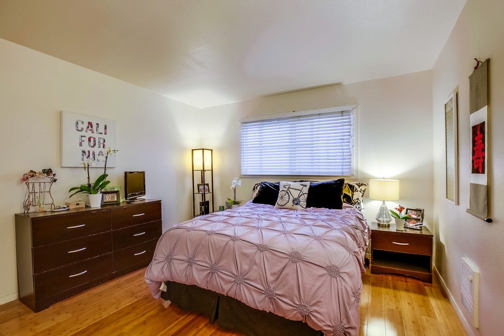 Virtual tour photo 24 of 33 for 1949 Grand Ave #2