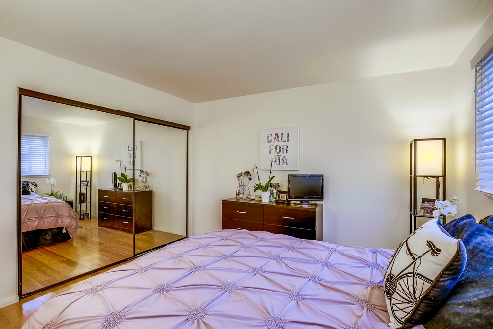 Virtual tour photo 26 of 33 for 1949 Grand Ave #2