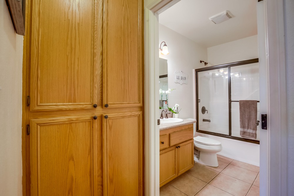 Virtual tour photo 29 of 33 for 1949 Grand Ave #2