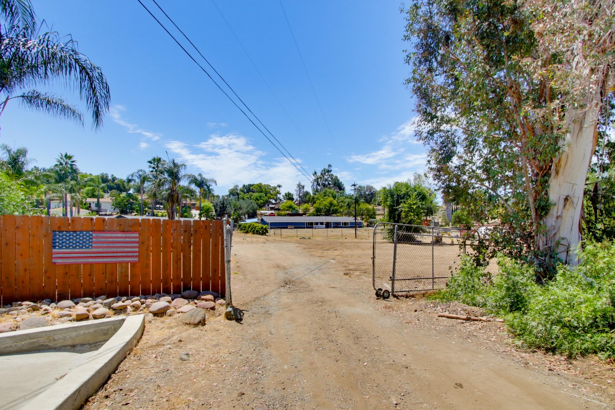 Virtual tour photo 1 of 83 for 1949 Sunnyside Ave
