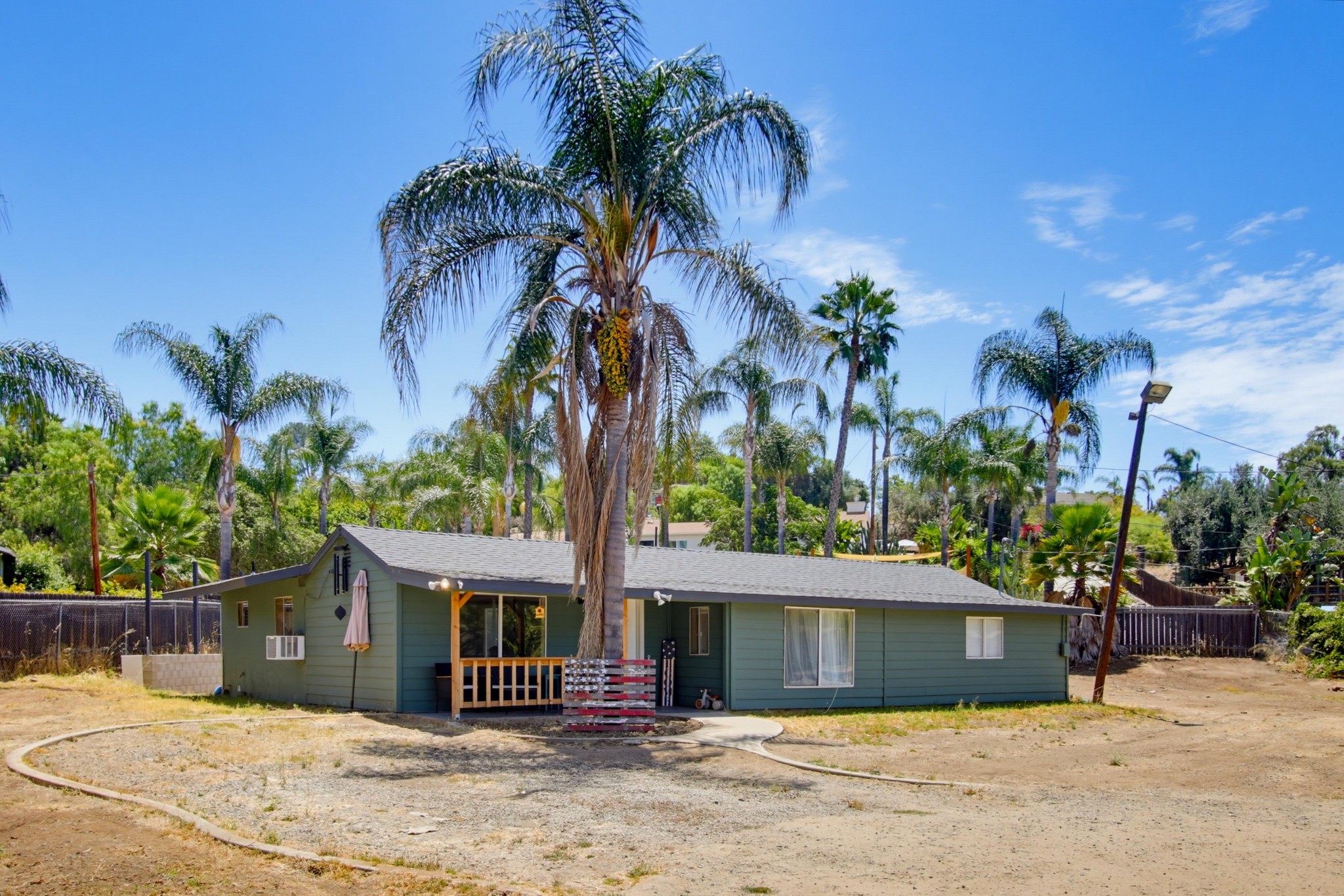 Virtual tour photo 9 of 83 for 1949 Sunnyside Ave