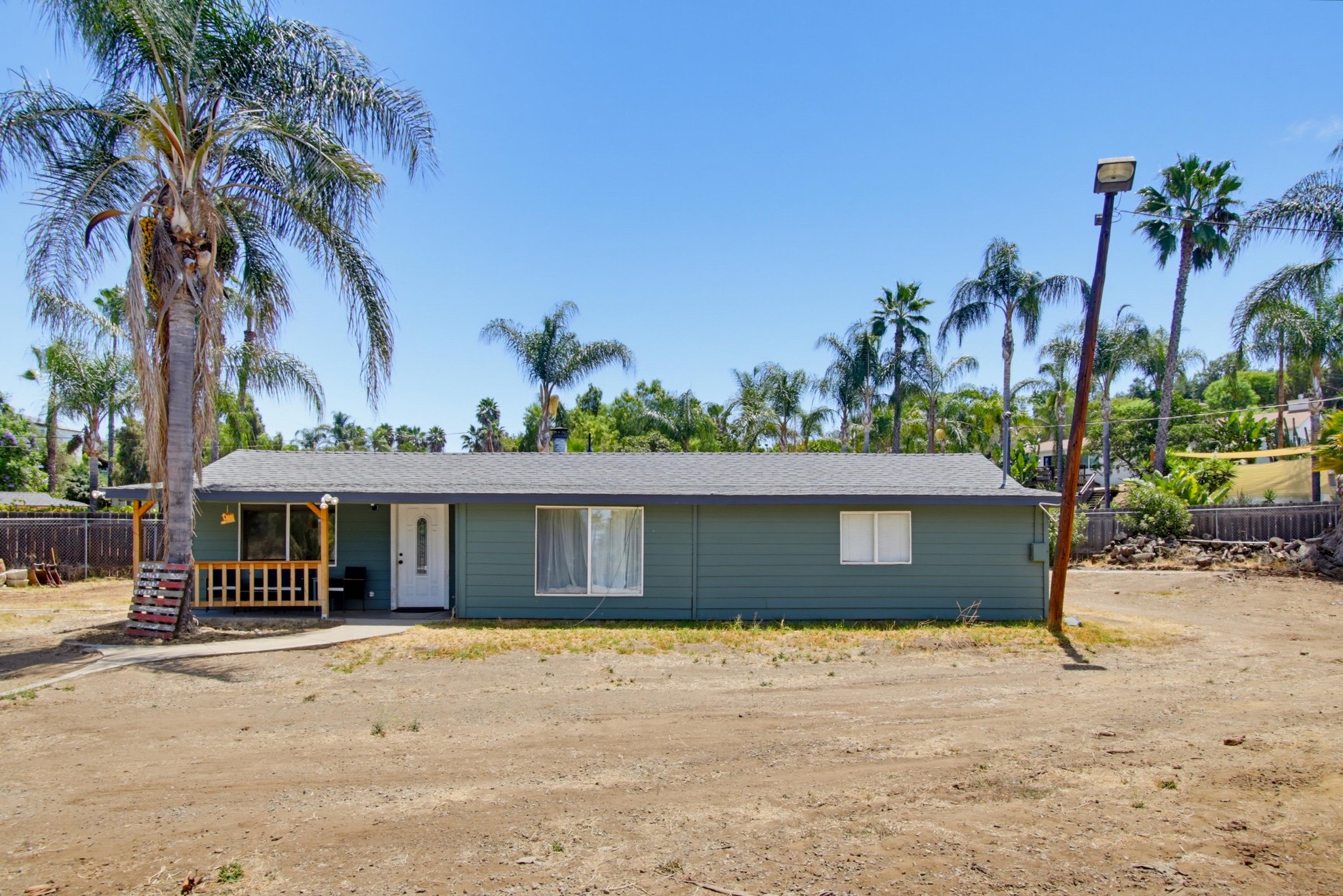 Virtual tour photo 10 of 83 for 1949 Sunnyside Ave