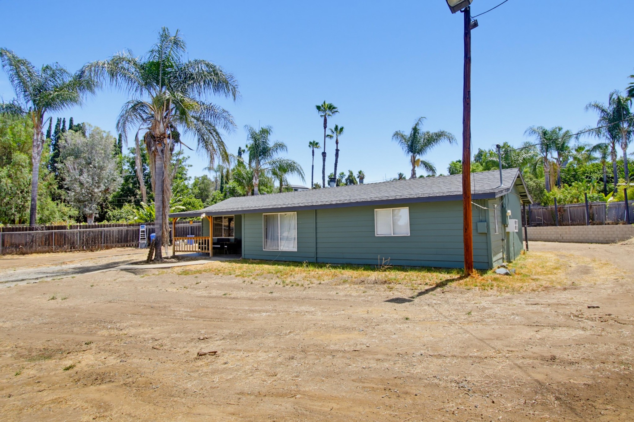 Virtual tour photo 11 of 83 for 1949 Sunnyside Ave