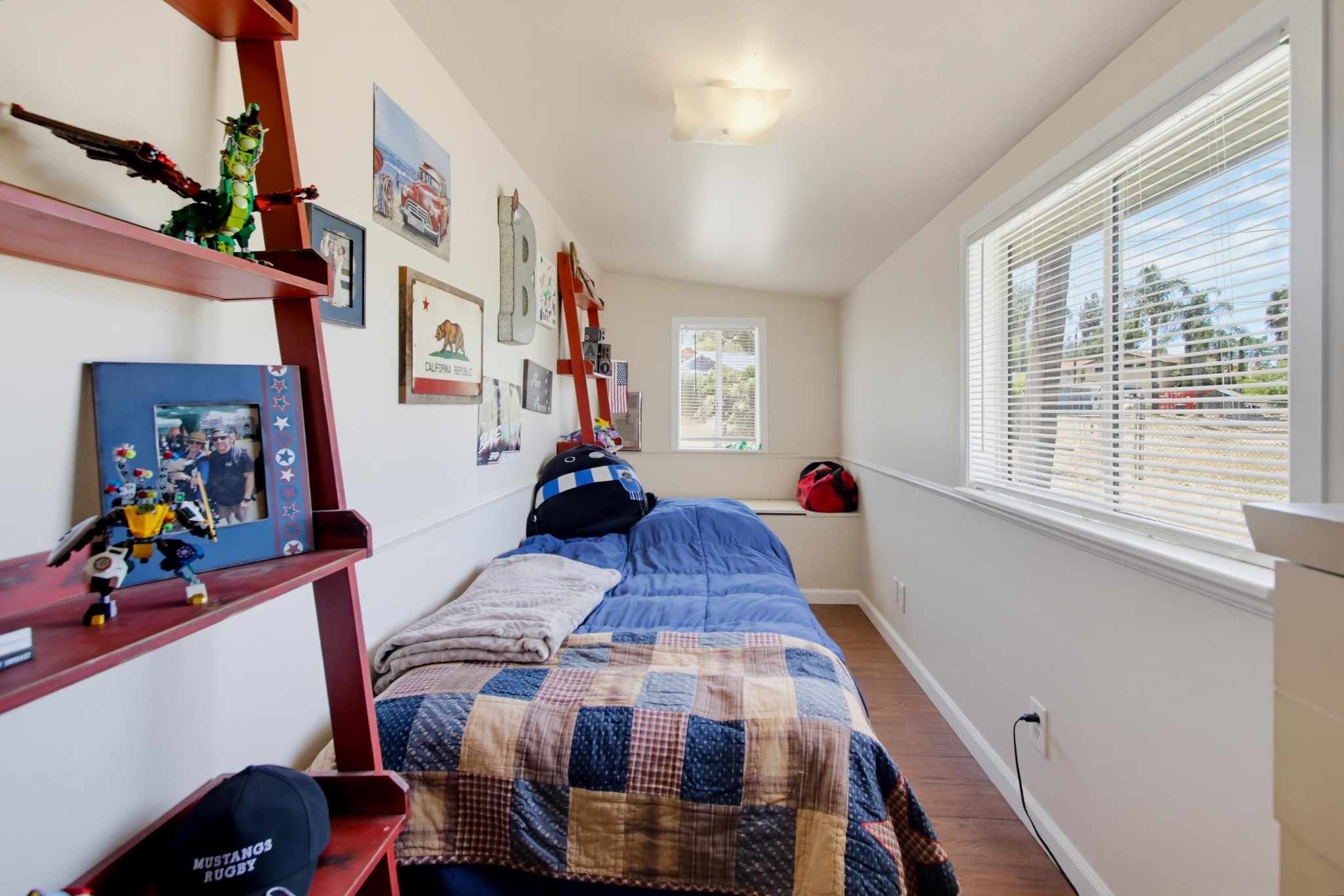 Virtual tour photo 32 of 83 for 1949 Sunnyside Ave
