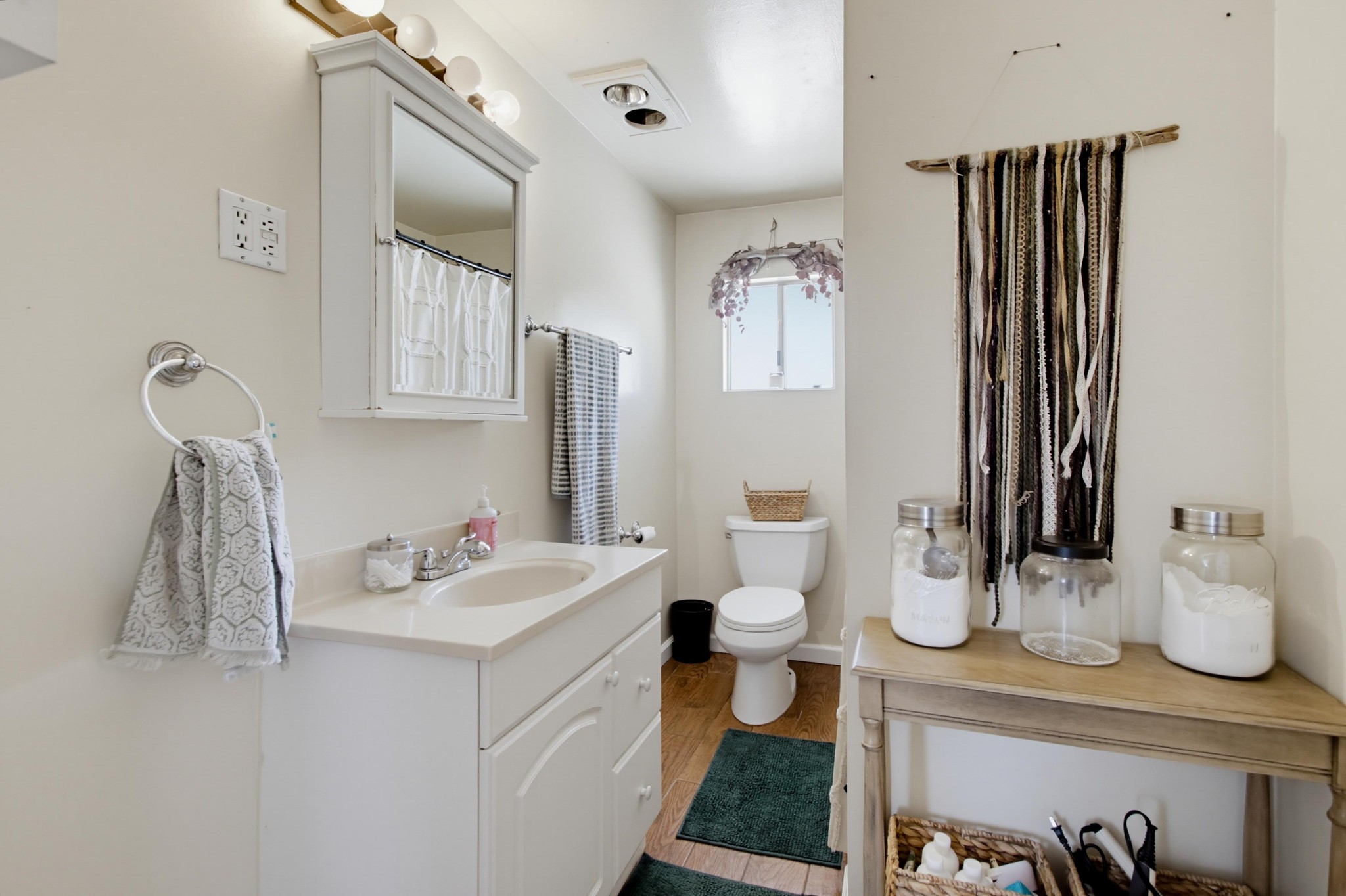 Virtual tour photo 34 of 83 for 1949 Sunnyside Ave