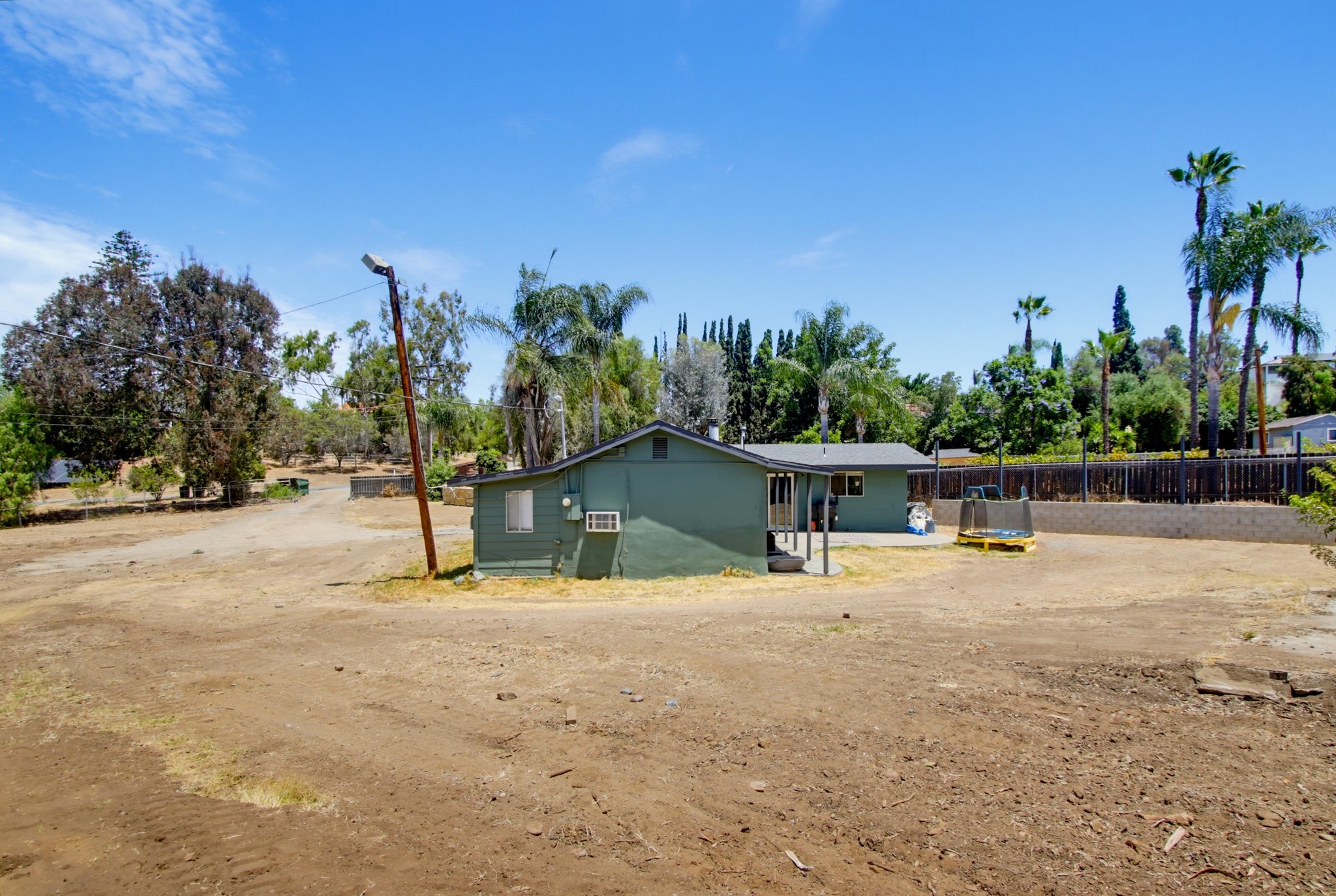 Virtual tour photo 40 of 83 for 1949 Sunnyside Ave