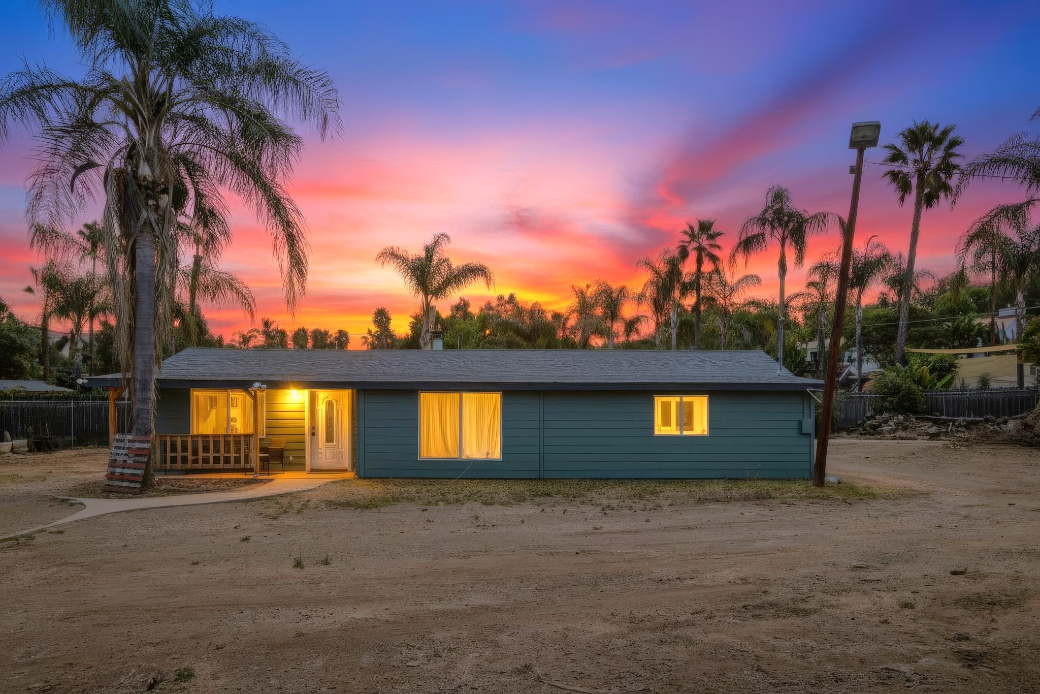 Virtual tour photo 51 of 83 for 1949 Sunnyside Ave