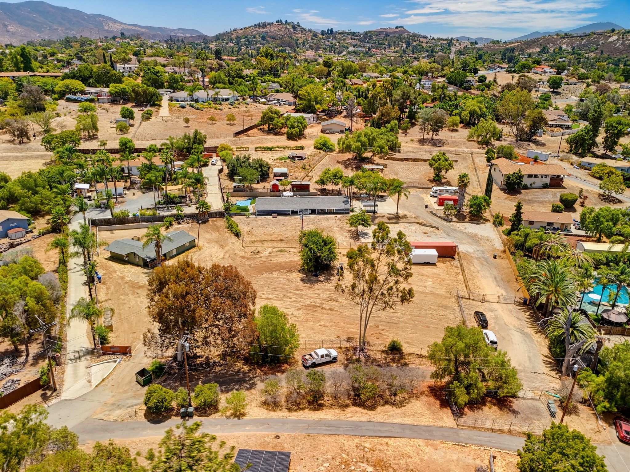 Virtual tour photo 72 of 83 for 1949 Sunnyside Ave