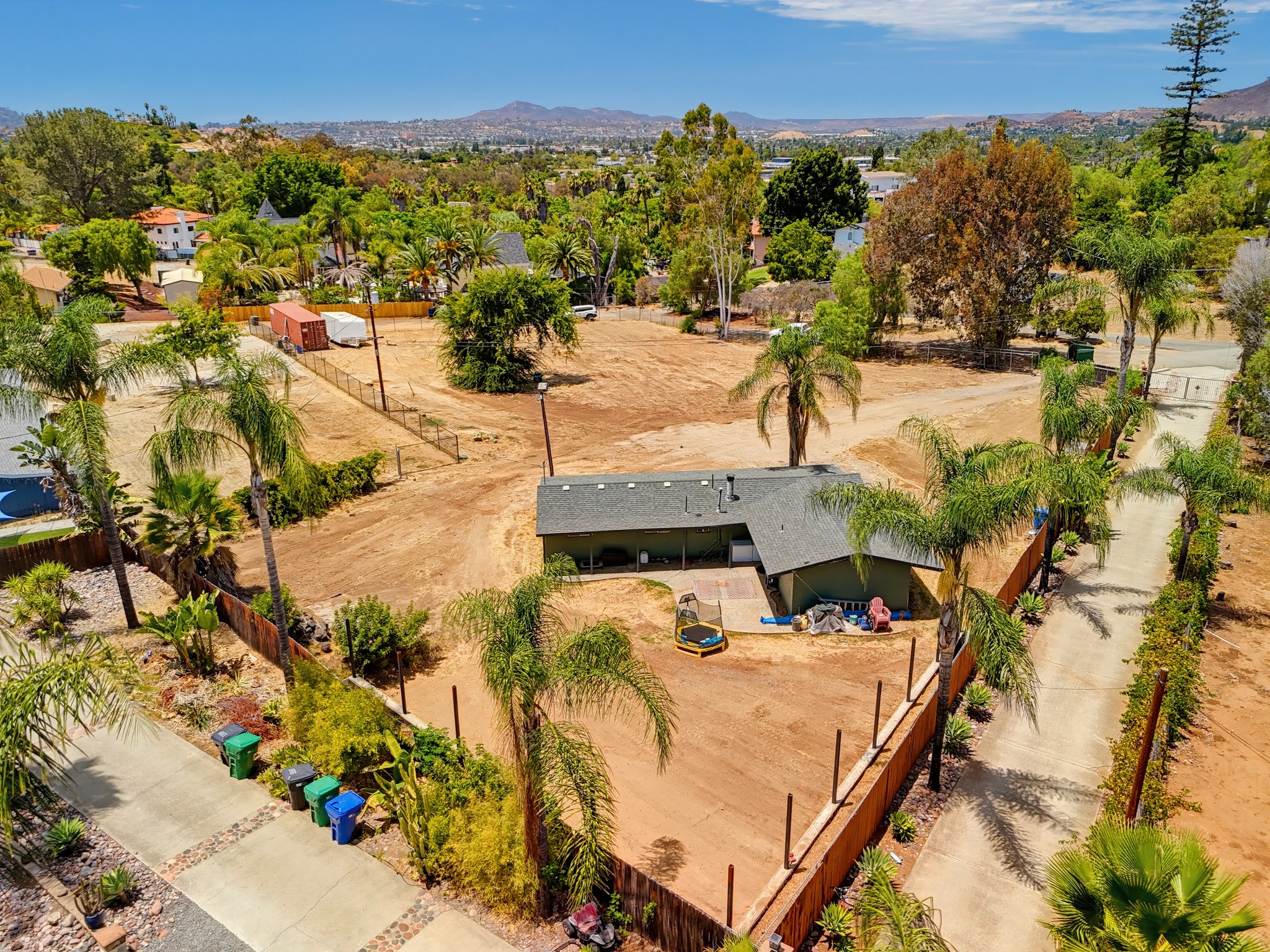 Virtual tour photo 83 of 83 for 1949 Sunnyside Ave