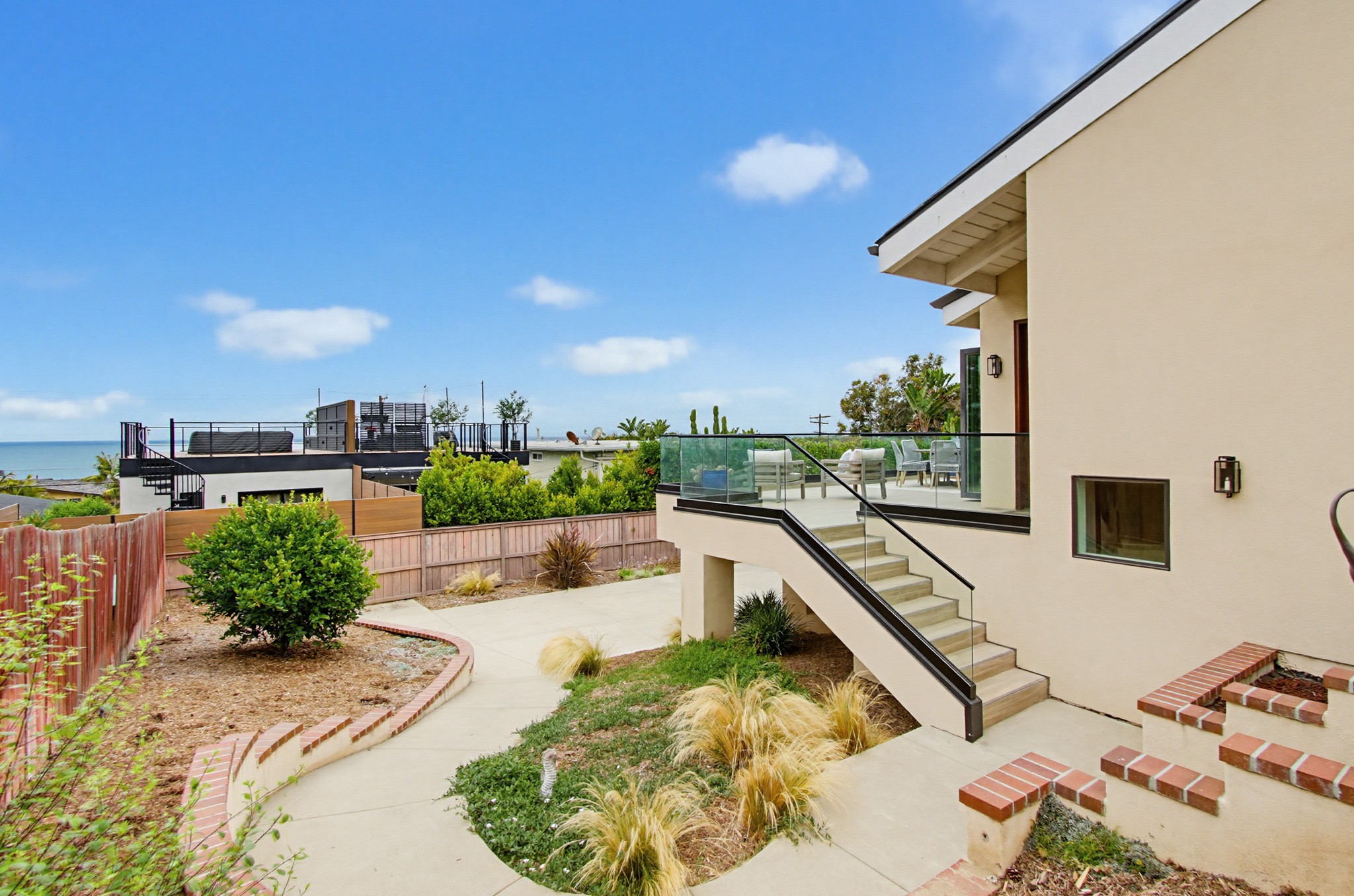 Virtual tour photo 7 of 118 for 195 Grandview St