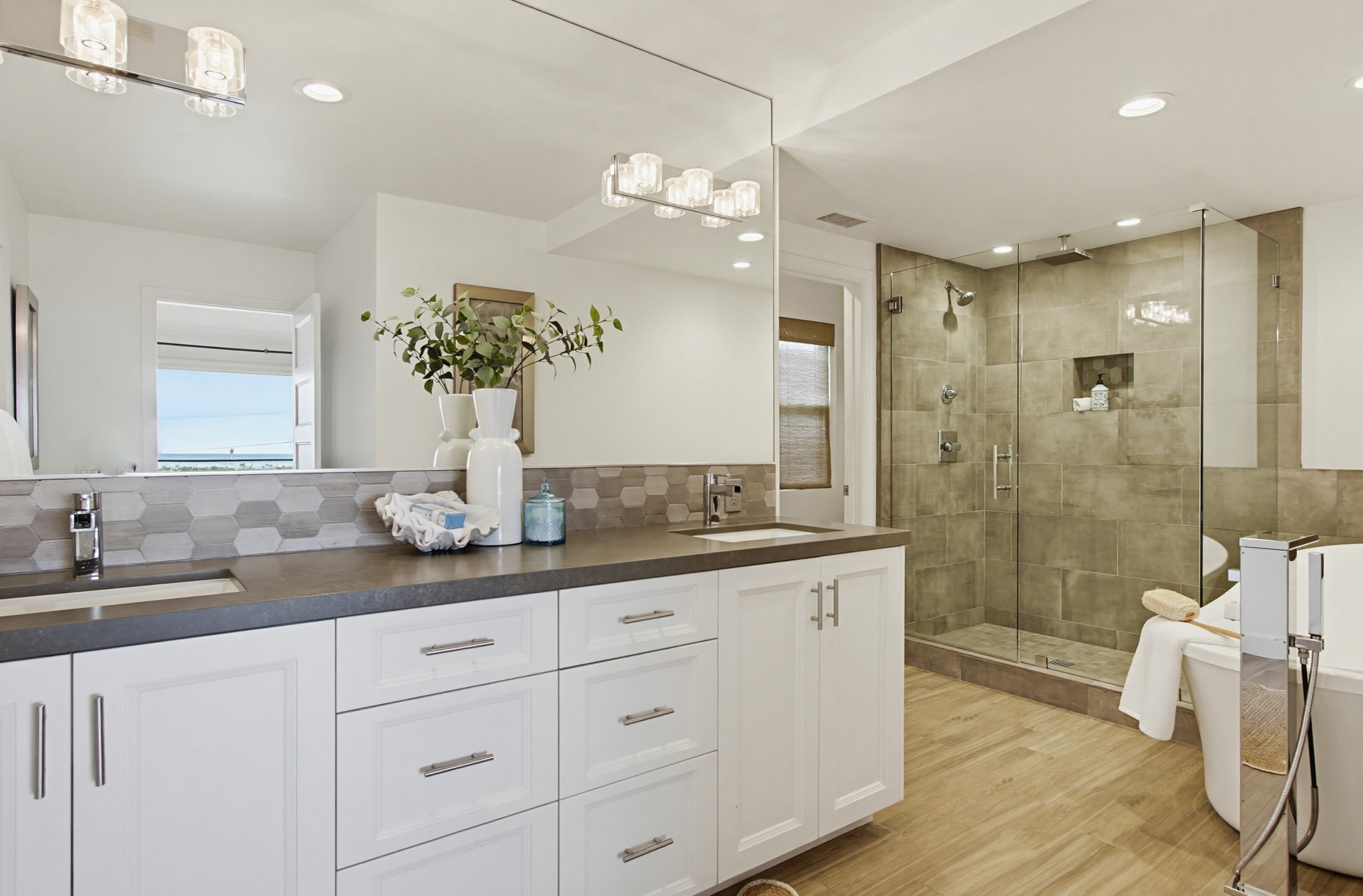 Virtual tour photo 48 of 118 for 195 Grandview St