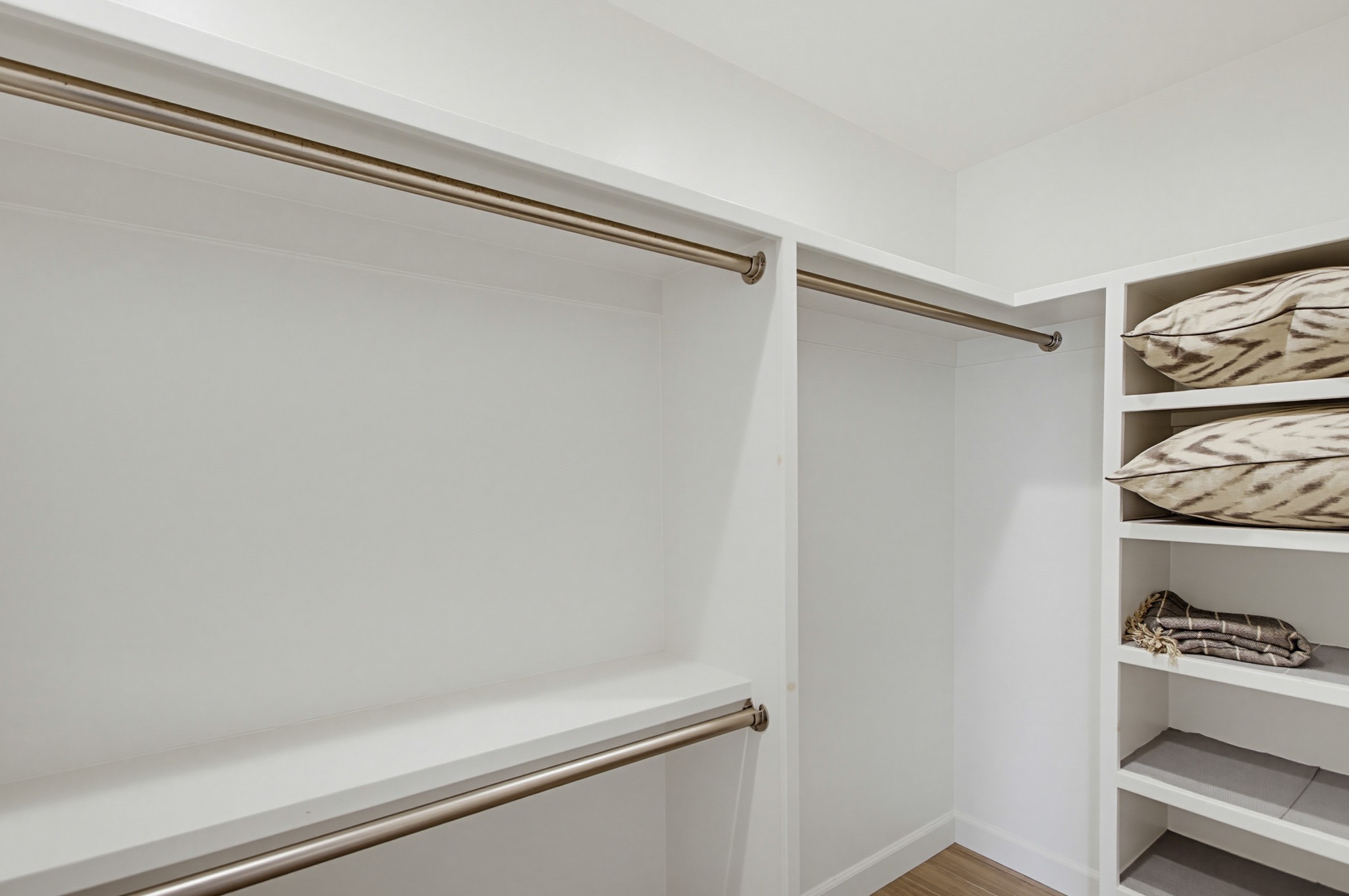 Virtual tour photo 52 of 118 for 195 Grandview St
