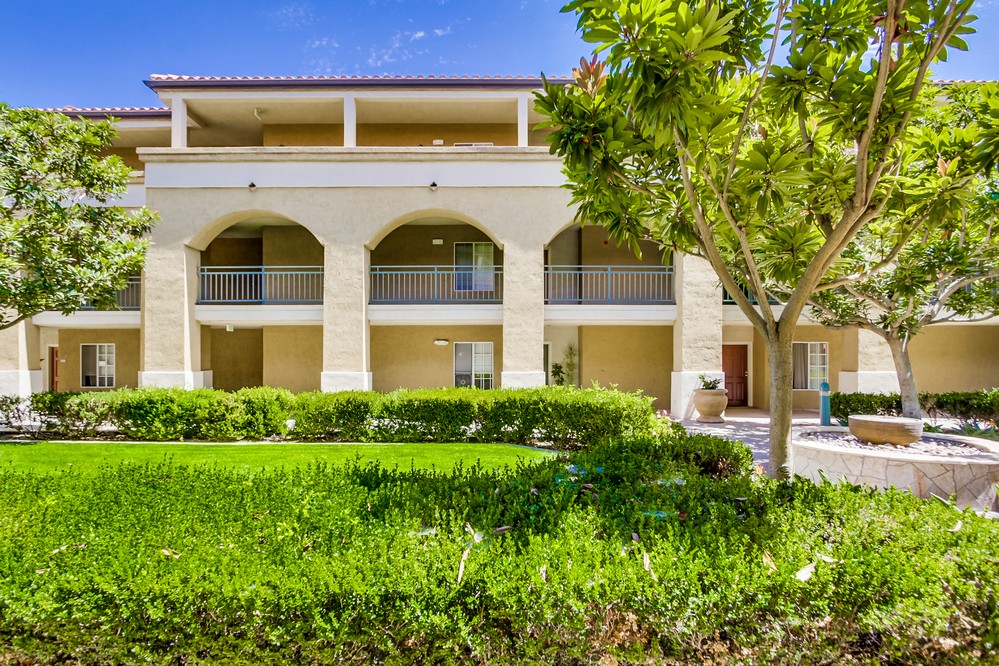 Virtual tour photo 1 of 35 for 1950 Camino De La Reina