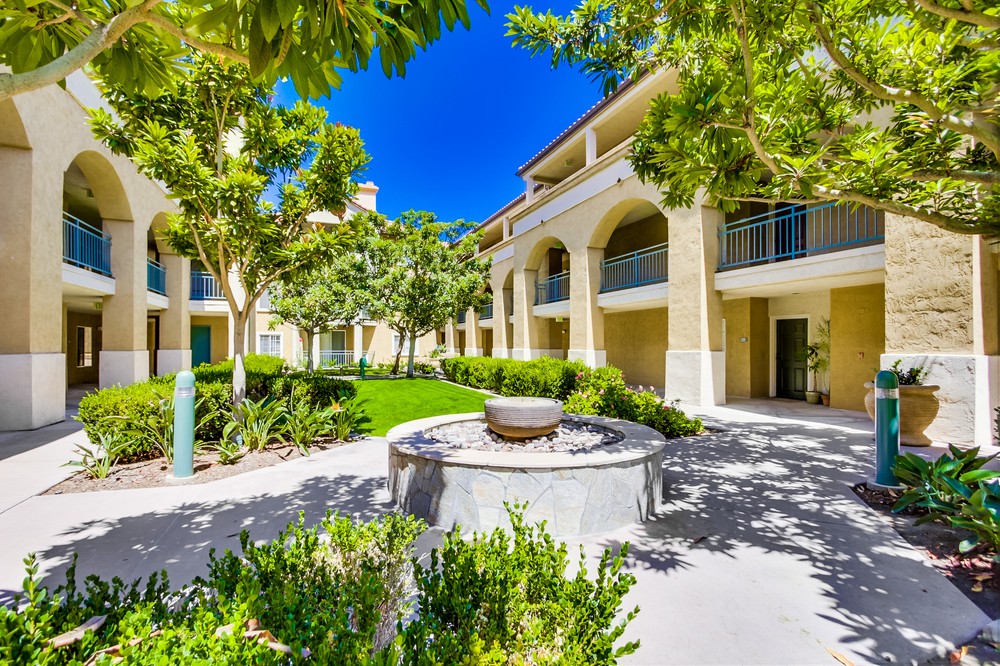 Virtual tour photo 4 of 35 for 1950 Camino De La Reina