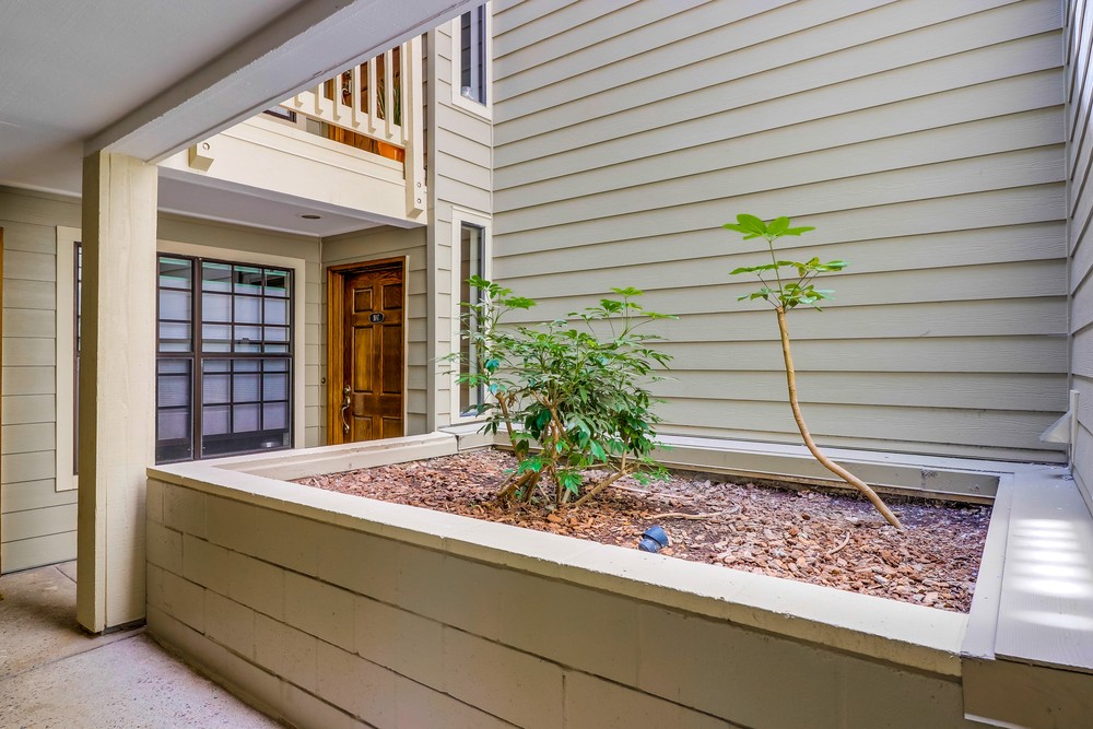 Virtual tour photo 6 of 48 for 1950 Upas St UNIT 107