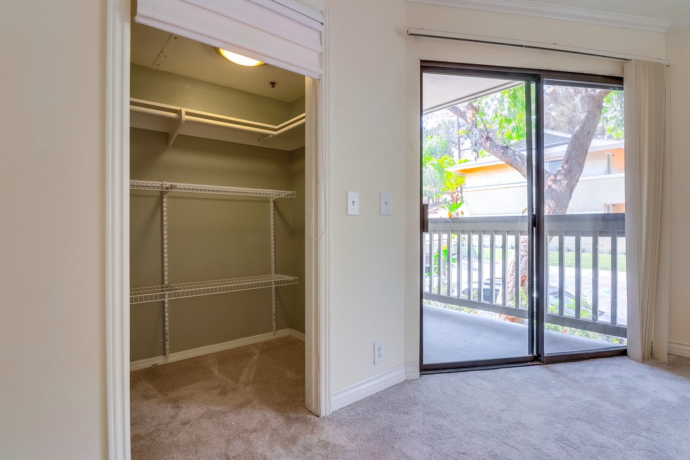 Virtual tour photo 42 of 48 for 1950 Upas St UNIT 107