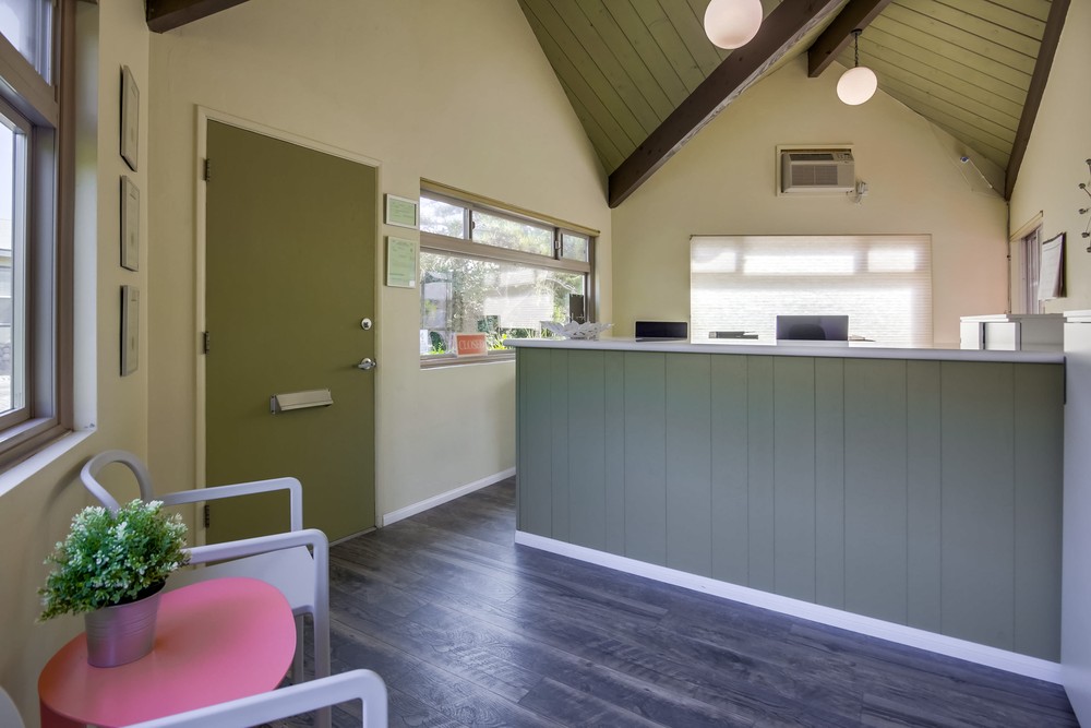 Virtual tour photo 6 of 71 for 1951 47th St