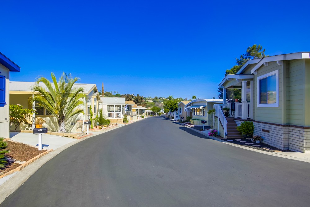 Virtual tour photo 15 of 71 for 1951 47th St
