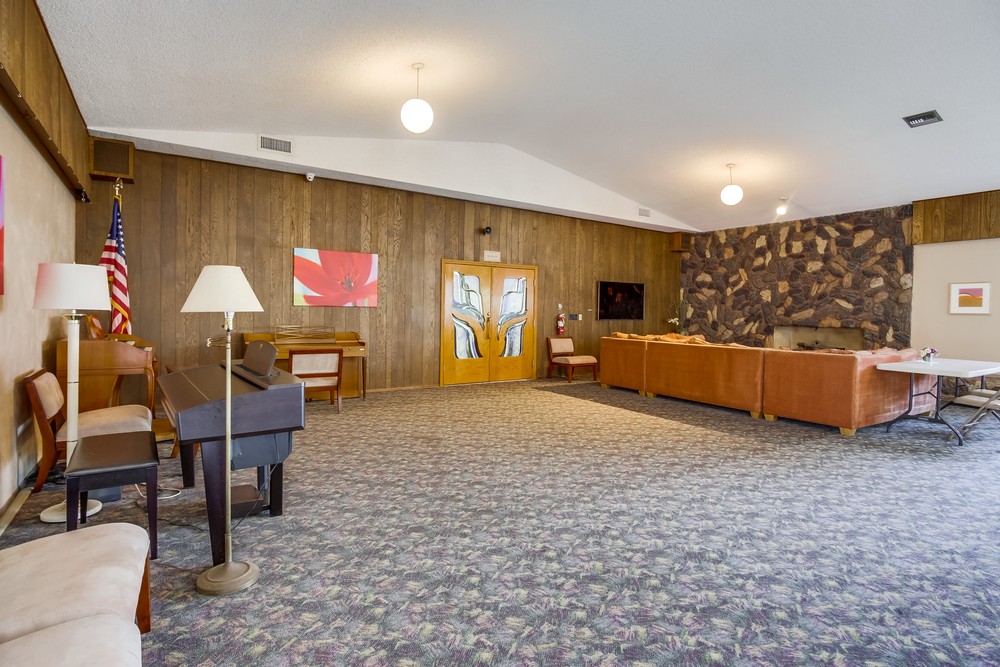Virtual tour photo 19 of 71 for 1951 47th St
