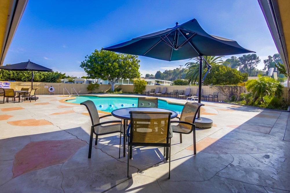 Virtual tour photo 33 of 71 for 1951 47th St