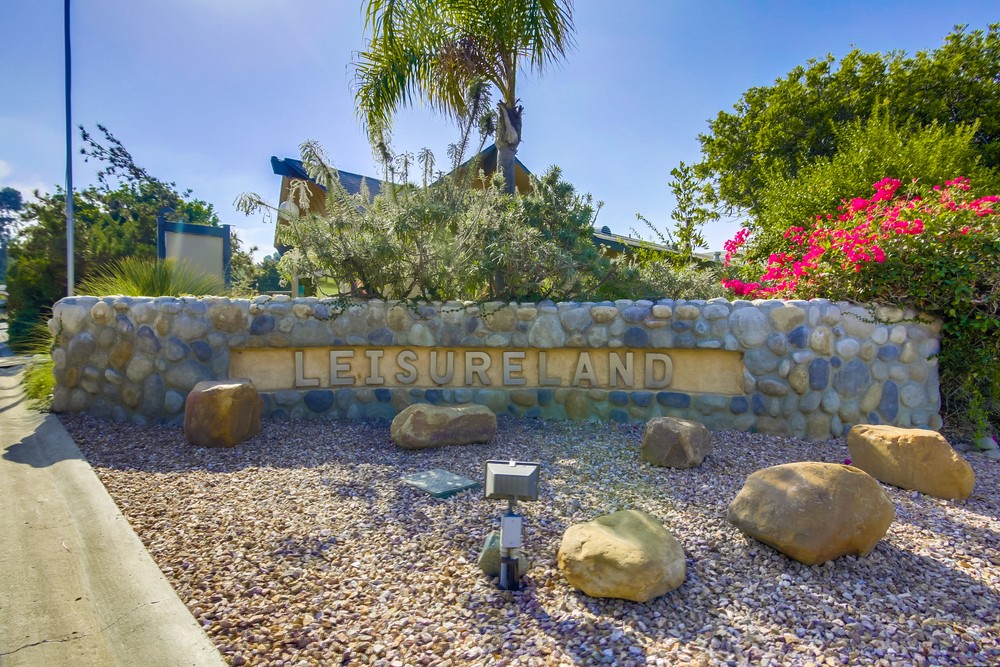 Virtual tour photo 47 of 71 for 1951 47th St