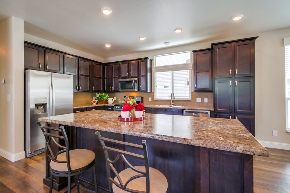 Virtual tour photo 17 of 40 for 1951 47th St #33