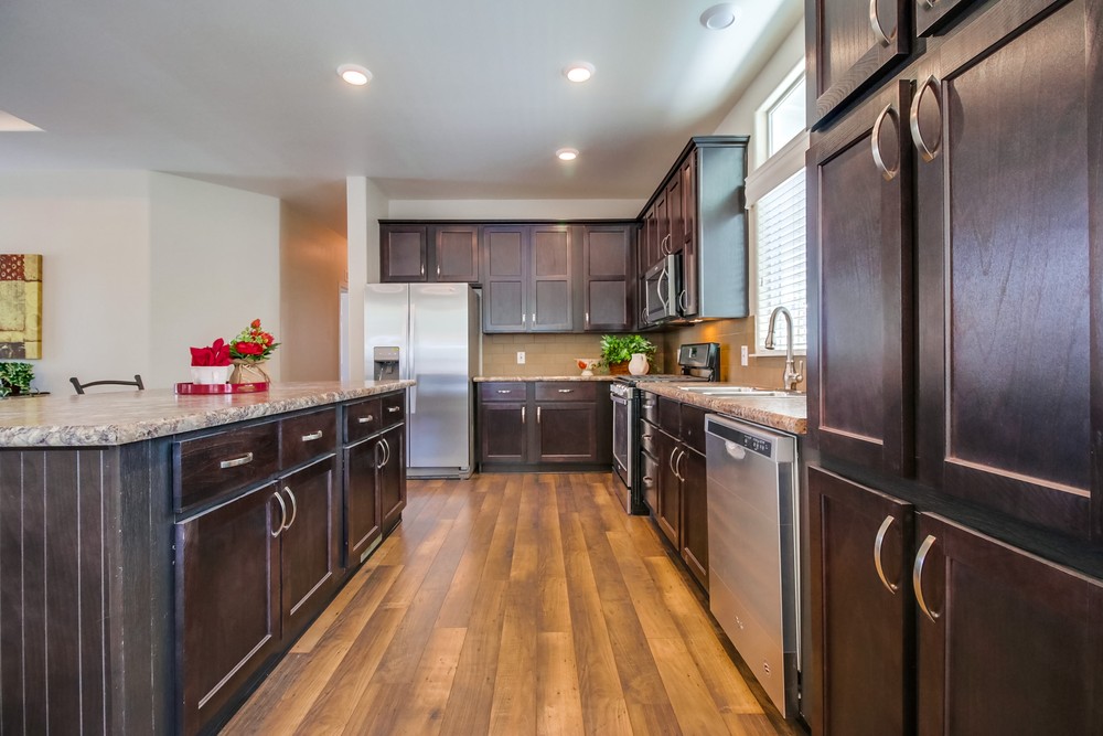 Virtual tour photo 18 of 40 for 1951 47th St #33