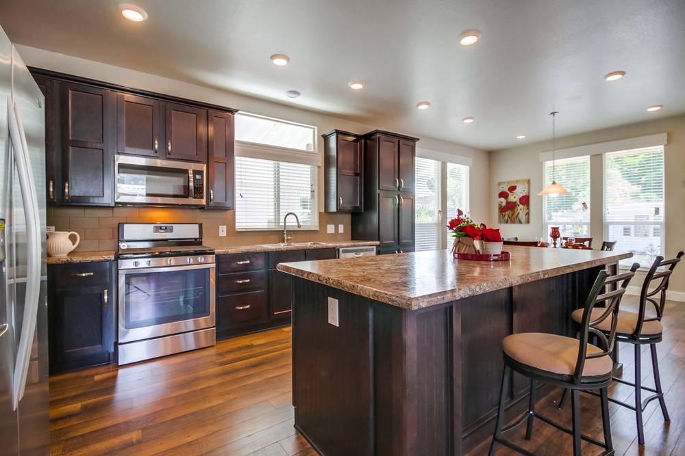 Virtual tour photo 20 of 40 for 1951 47th St #33