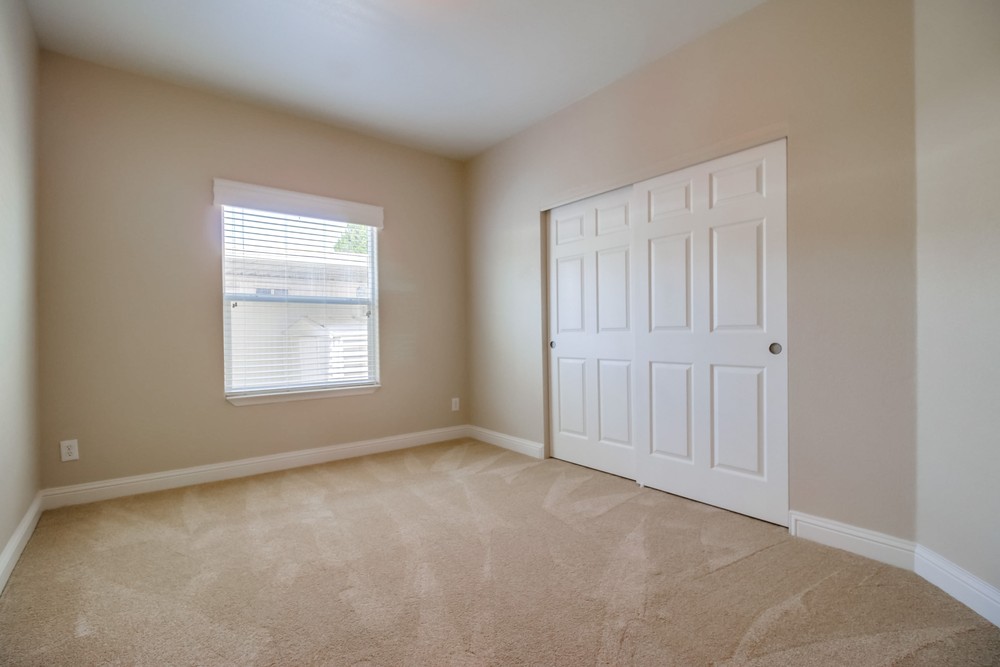 Virtual tour photo 30 of 40 for 1951 47th St #33