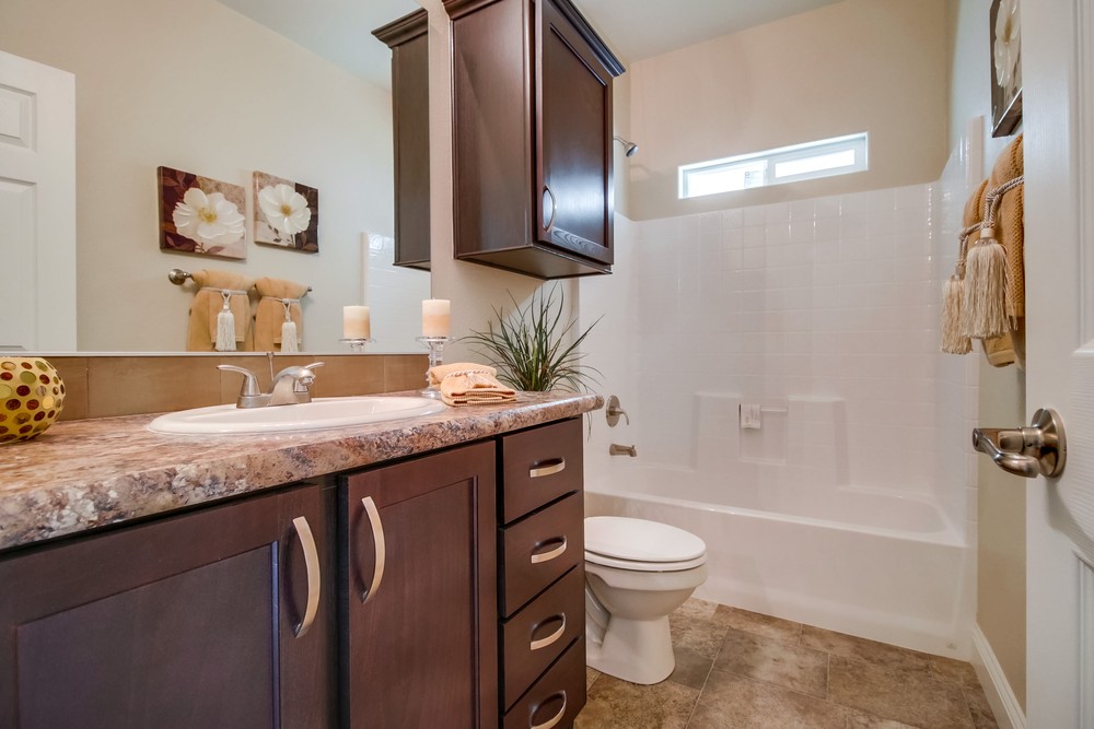 Virtual tour photo 35 of 40 for 1951 47th St #33
