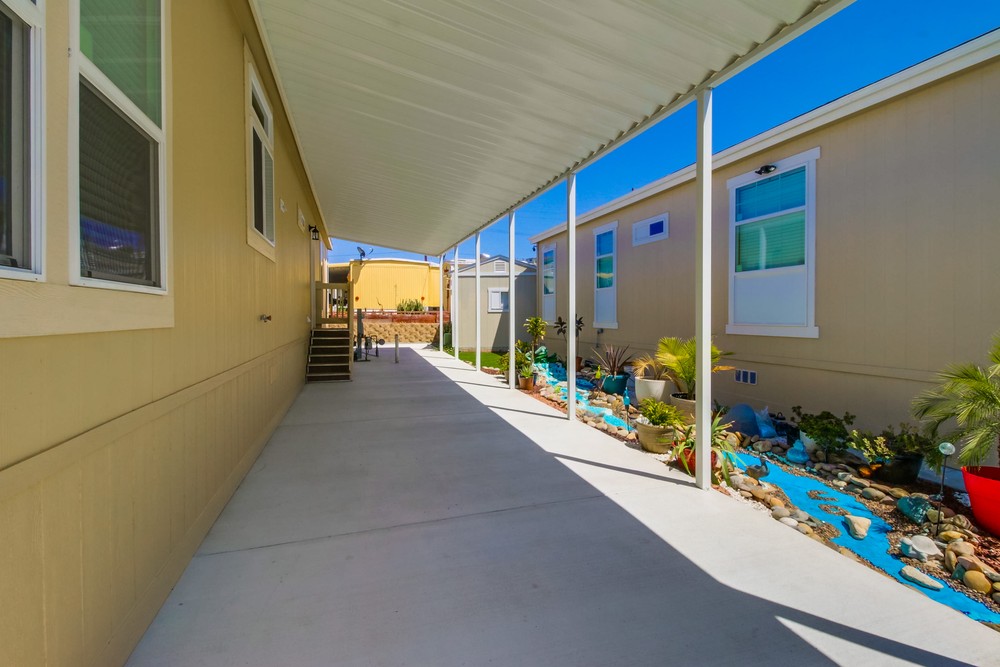 Virtual tour photo 41 of 40 for 1951 47th St #33