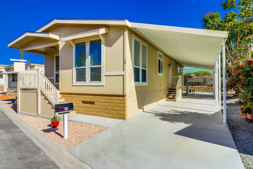 Virtual tour photo 4 of 40 for 1951 47th St #36