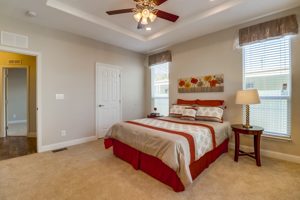 Virtual tour photo 26 of 40 for 1951 47th St #36