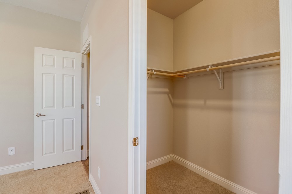 Virtual tour photo 31 of 40 for 1951 47th St #36