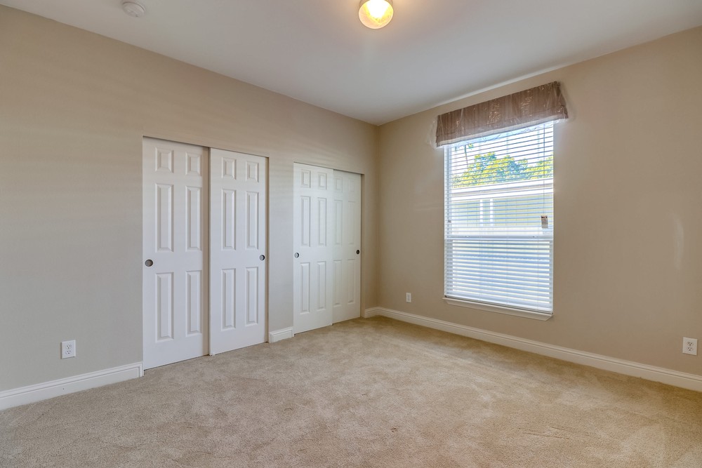 Virtual tour photo 32 of 40 for 1951 47th St #36