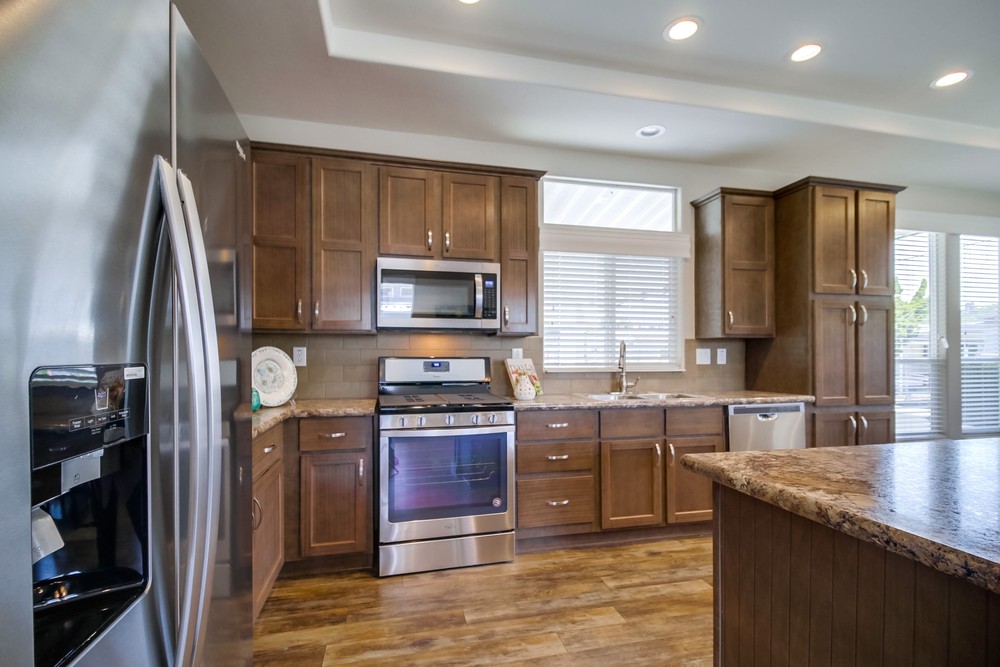 Virtual tour photo 23 of 35 for 1951 47th St #74